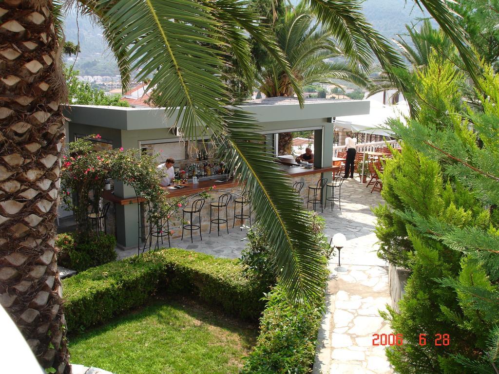 فندق سكوبيلوس تاونفي  Dionyssos المظهر الخارجي الصورة